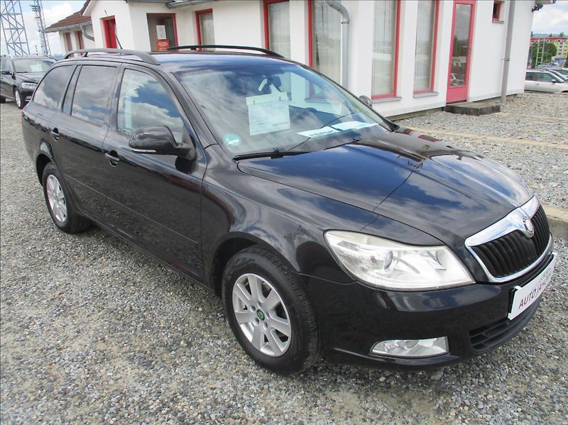 Škoda Octavia 1,4 TSI, servis, klimatizace, - fotografie inzerátu
