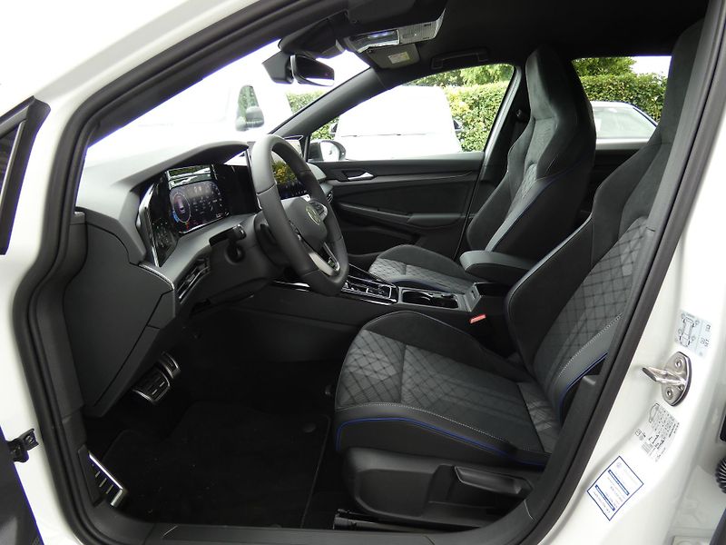 Volkswagen Golf Variant R-Line People 2,0 TDI - fotka 19 z 30