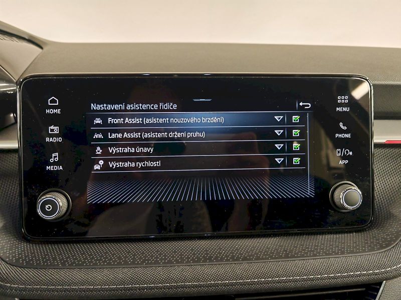 Škoda Fabia (2025) 1.0 TSI 70 kW Top Selection - fotka 10 z 28