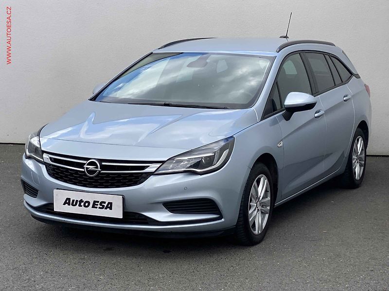 Opel Astra (2017) 1.6CDTi, ČR, AC, TZ - fotka 3 z 16