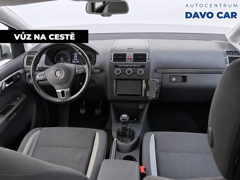 Volkswagen Touran 1.4 TSI 103kW Life Serv.kniha - fotka 2 z 10