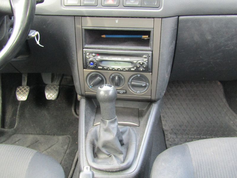 Volkswagen Bora (2000) 1.9 TDI 66kW  BEZ KOROZE - fotka 17 z 33