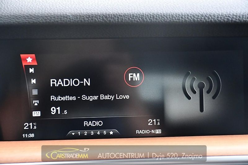 Alfa Romeo Stelvio 2.0 Q4 VELOCE - fotka 39 z 52