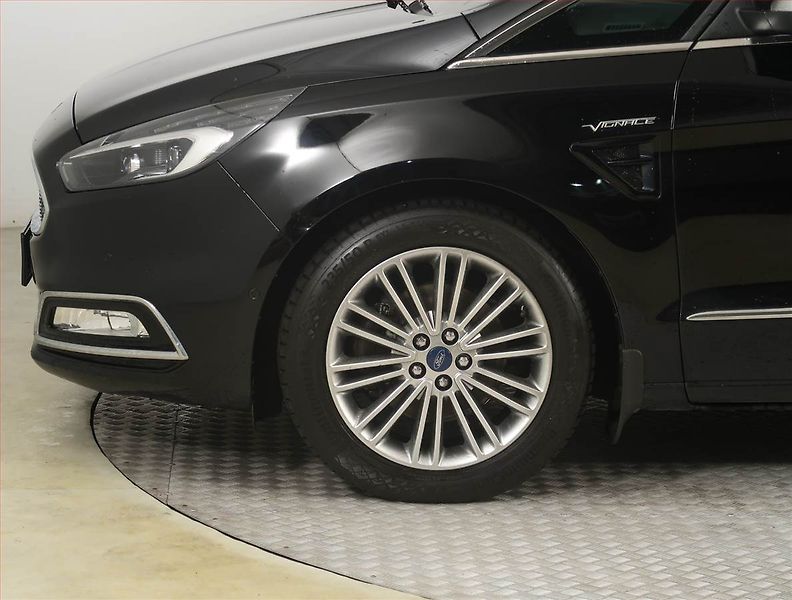 Ford S-MAX (2017) Vignale 2.0 EcoBoost, Automat - fotka 15 z 30