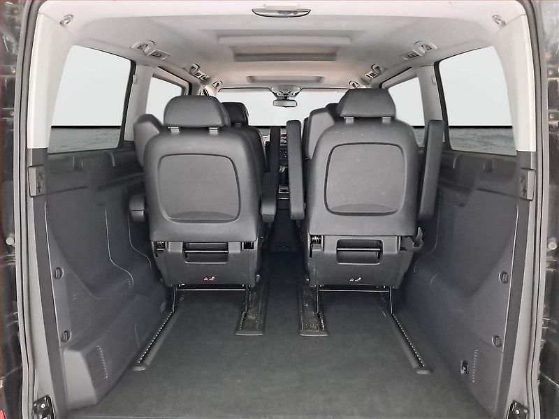 Mercedes-Benz Viano (2008) 3.0 CDI - fotka 14 z 22
