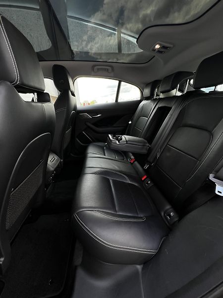 Jaguar I-Pace EV400 90kWh NEW BATERY SOH 99% - fotka 22 z 27