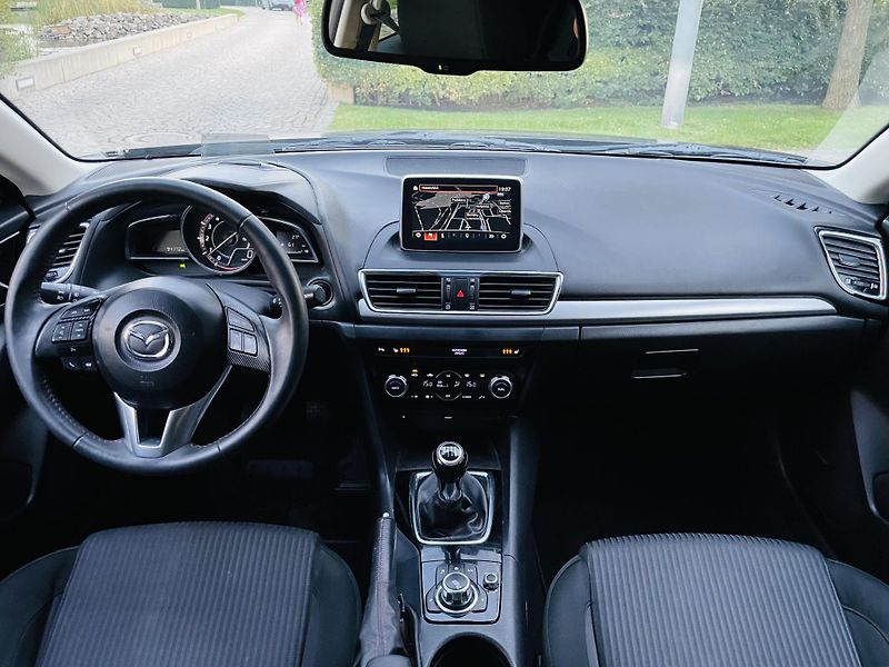Mazda 3 2.0i MAN VÝHŘEV SENZORY HEADUP - fotka 19 z 41