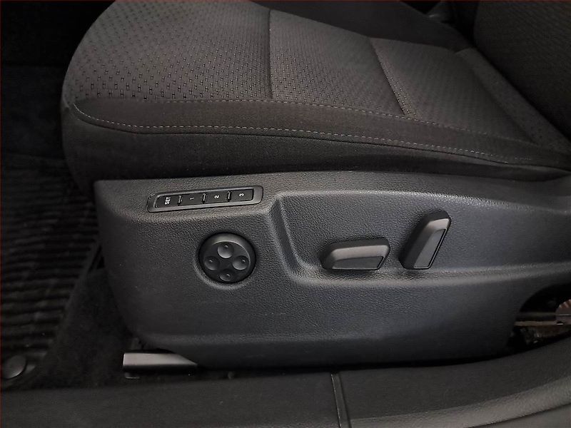 Škoda Superb (2012) 2.0 TDI, Serv.kniha, Xenony - fotka 21 z 24