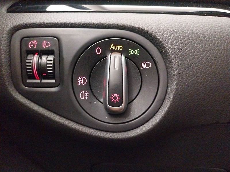 Volkswagen Sharan (2017) 2.0 TDI BMT, Automat, Kůže - fotka 18 z 22