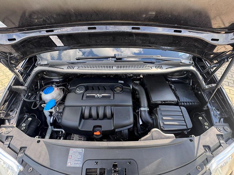 Volkswagen Touran (2005) 1,6 MPI 75 KW SPOJKA STK - fotka 44 z 48