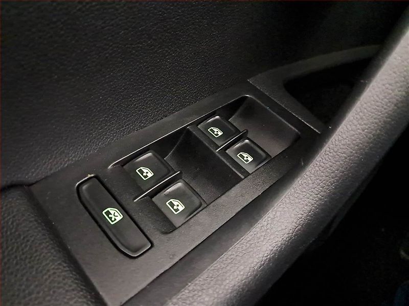 Škoda Octavia (2015) Ambition Plus 2.0 TDI - fotka 16 z 19