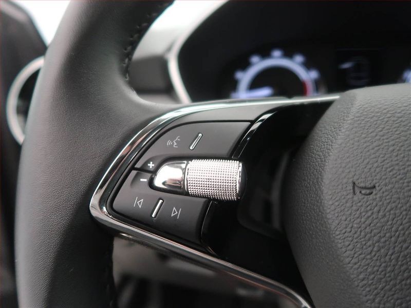 Škoda Fabia (2022) Style 1.0 TSI, Serv.kniha - fotka 16 z 18