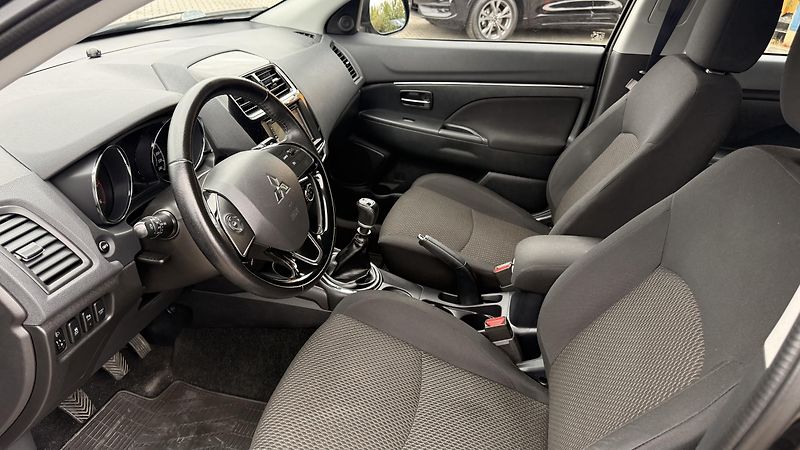 Mitsubishi ASX (2016) 1.6Di-D, ČR,4X4 - fotka 56 z 56