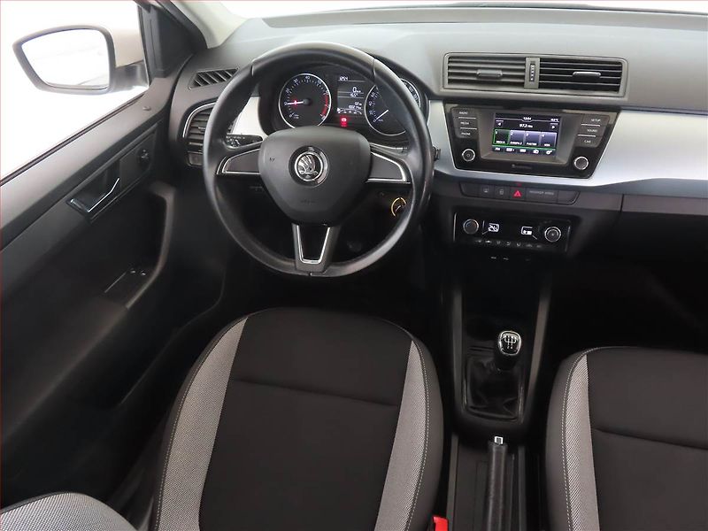 Škoda Fabia (2018) Ambition 1.0 TSI, ČR,1.maj - fotka 7 z 12