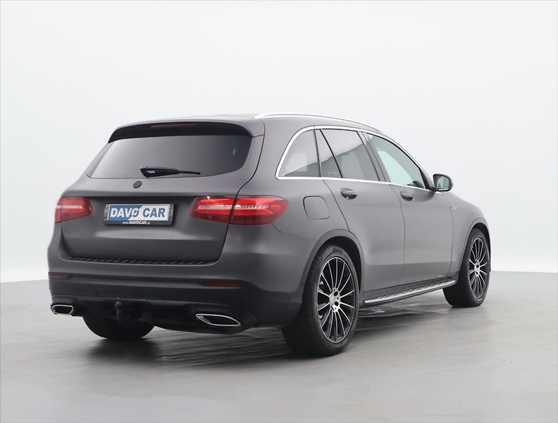 Mercedes-Benz GLC 2,1 220d 125kW 4Matic Aut. LED - fotka 7 z 41
