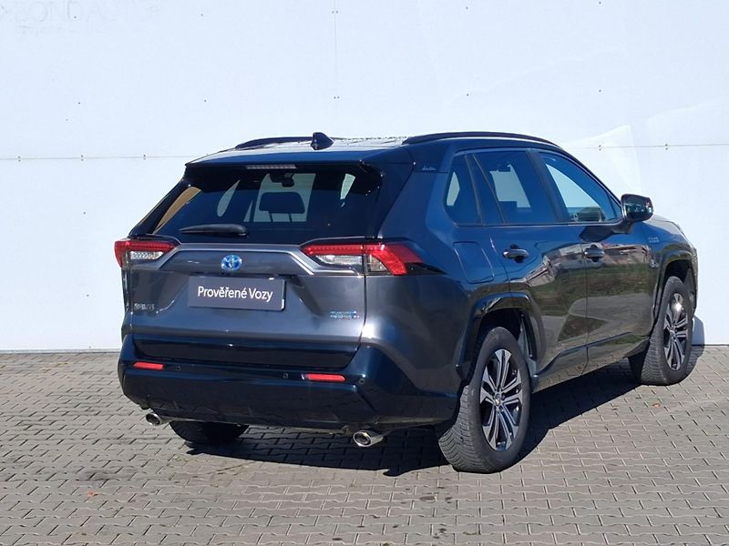 Toyota RAV4 2.5 PHEV e-CVT Selection VIP A - fotka 2 z 25
