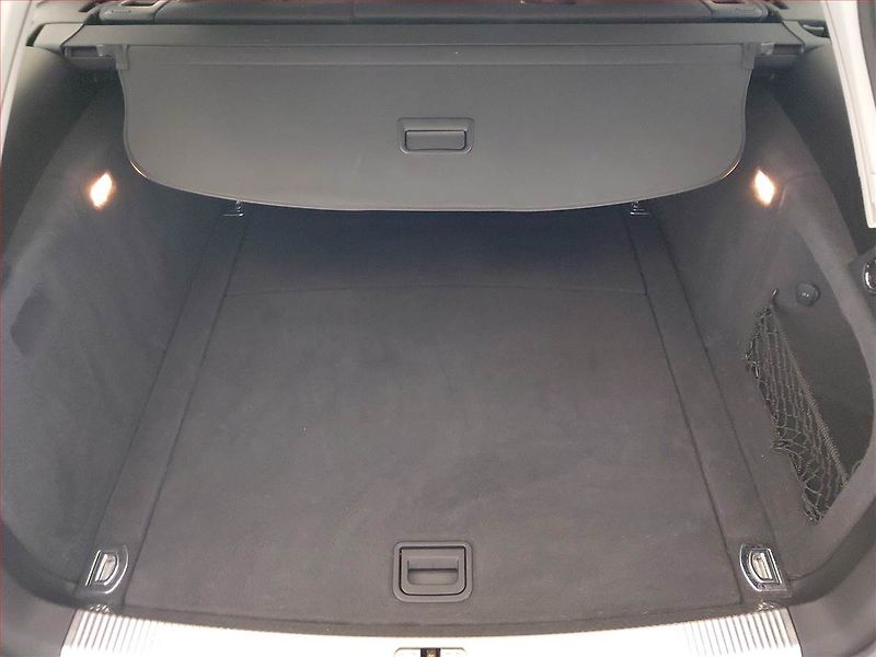 Audi A4 (2011) Ambiente 2.0 TDI, Automat - fotka 14 z 17