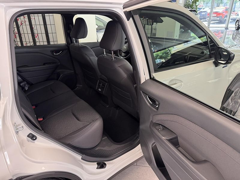 Subaru Forester (2026) Comfort Navi Lineartronic - fotka 11 z 22