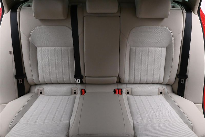 Škoda Superb 2,0 TDI 110kW Style DSG Záruka - fotka 29 z 33