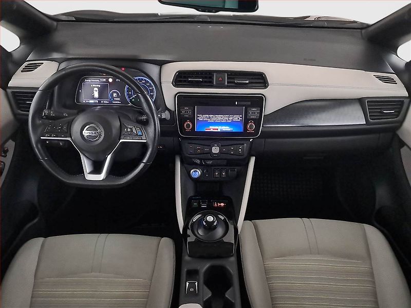 Nissan Leaf (2018) 40 kWh, SoH 80%, Automat - fotka 8 z 21