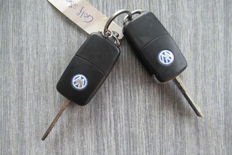 Volkswagen Golf 1.9 TDi AUT. KLIMA TAŽNÉ - fotka 18 z 18