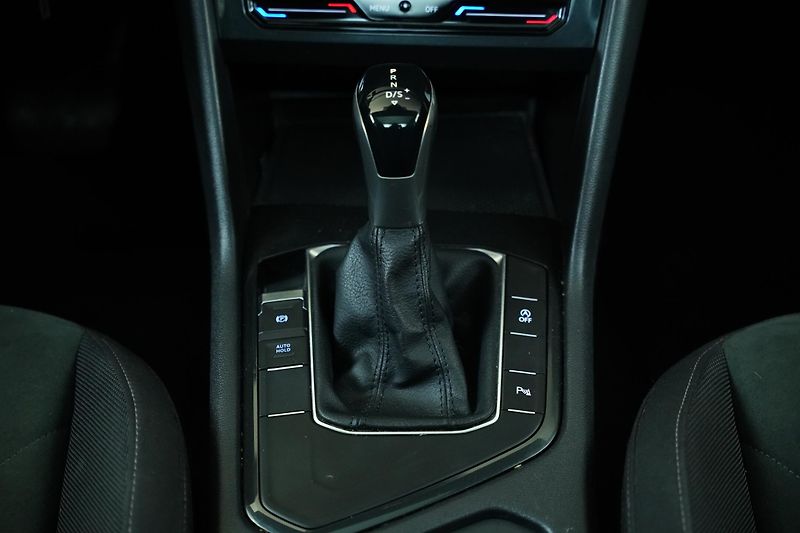 Volkswagen Tiguan - fotka 22 z 26