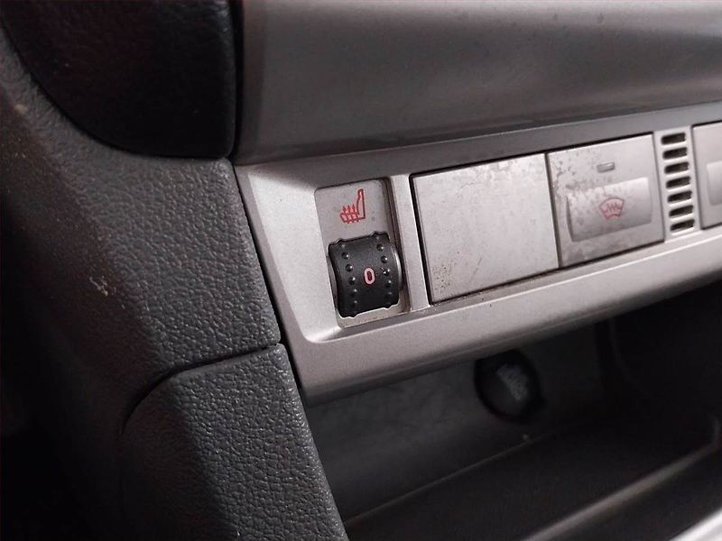 Ford Focus (2008) 1.8 16V, nová STK, Tažné - fotka 16 z 17