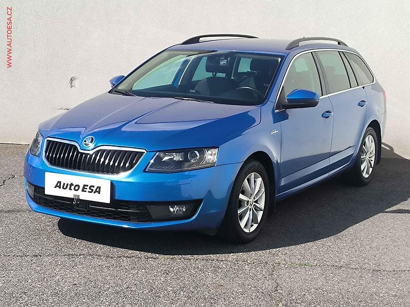 Škoda Octavia (2015) 2.0TDi 4x4, ČR, DSG, bixenon - fotka 3 z 26
