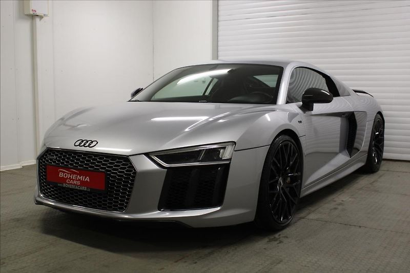 Audi R8 5,2 FSI V10 plus QUATTRO Ceram - fotka 3 z 41