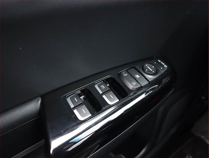 Kia Sportage (2017) 1.7 CRDi, Automat, Kůže, Navi - fotka 16 z 20