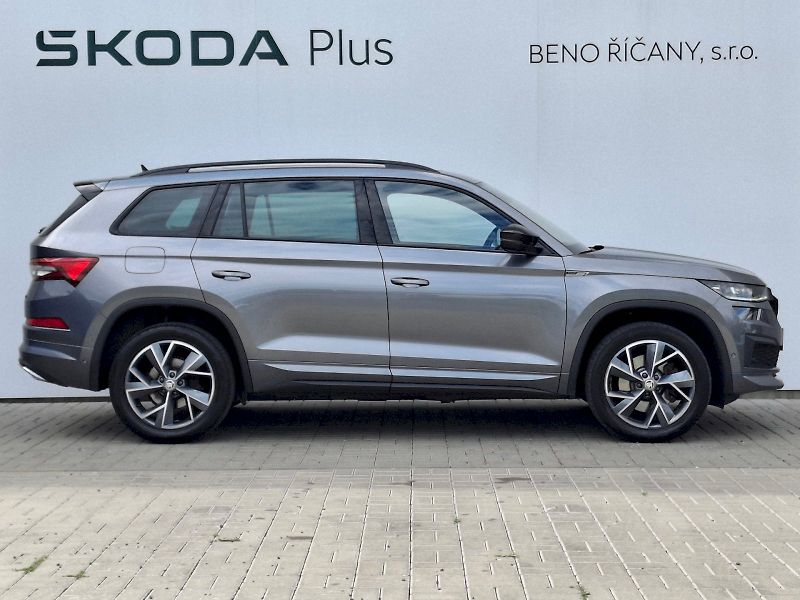 Škoda Kodiaq (2023) Sportline DSG 4x4 2,0 TDi 147k - fotka 19 z 35