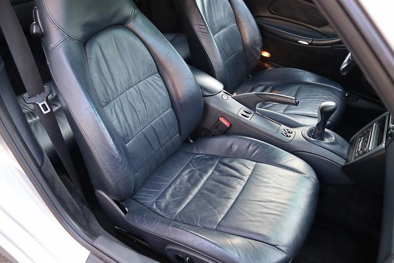 Porsche 911 996 3.4 CARRERA 221kW - fotka 46 z 49