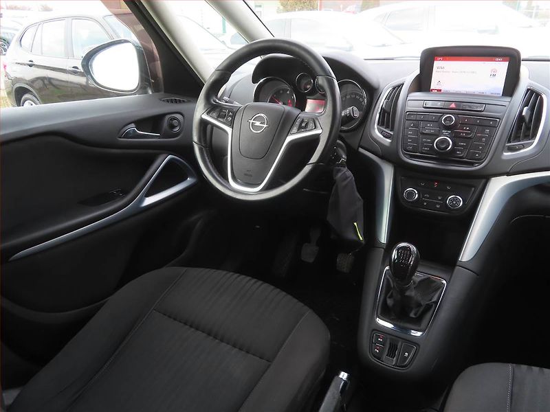 Opel Zafira (2015) 1.6 CDTI, Serv.kniha, Navi - fotka 7 z 18