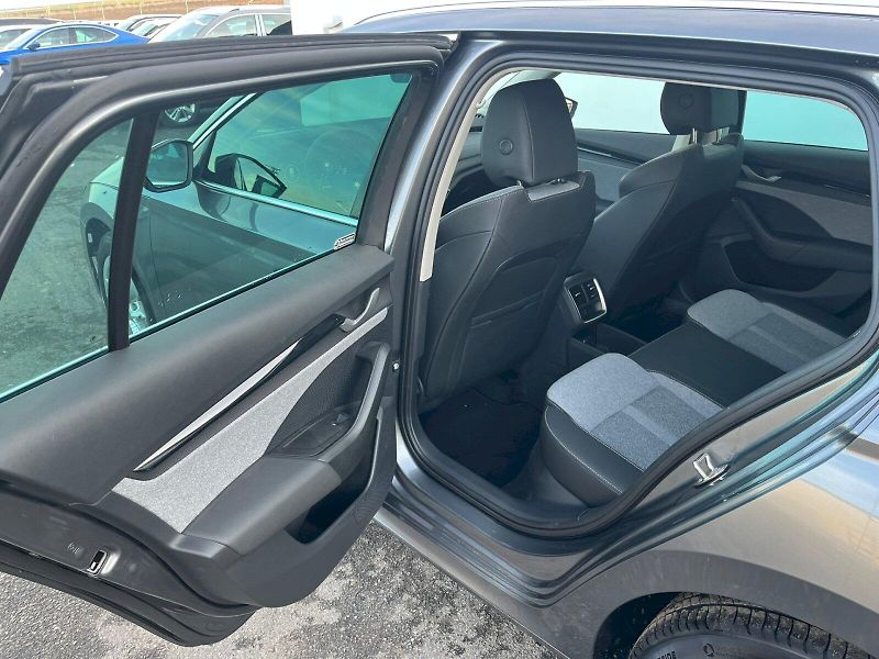 Škoda Octavia (2024) COMBI TOP SELECTION 2,0 TDI 85 - fotka 13 z 34