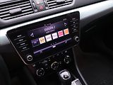 Škoda Superb 2,0 TDI 140kW DSG 4x4 CZ DPH - náhled 21