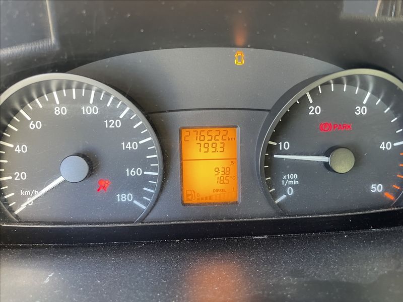 Mercedes-Benz Sprinter 2,2 CDi 513 95kw 3,5T skříň+hy - fotka 11 z 27