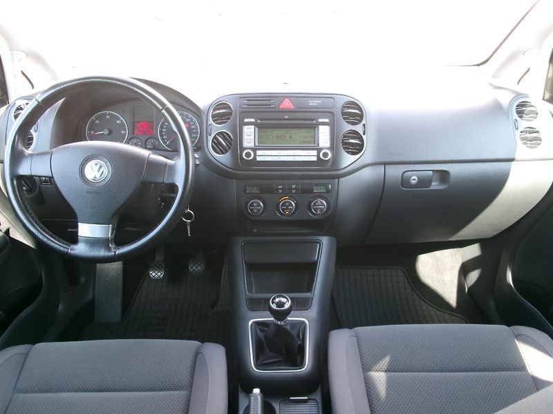 Volkswagen Golf Plus (2007) 1,9TDI AUTOKLIMA TEMP ČR - fotka 16 z 21