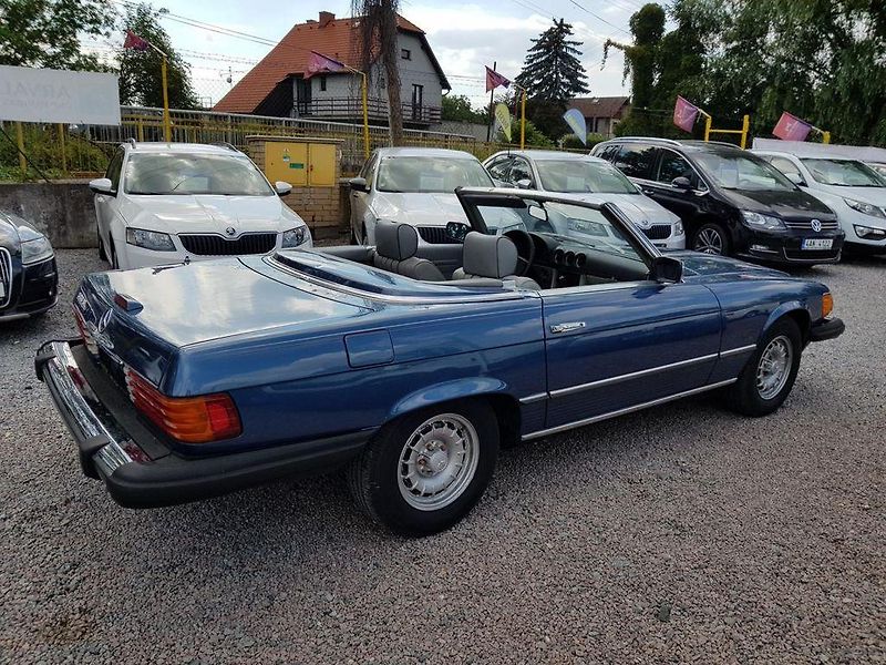 Mercedes-Benz SL 380 1982 160 kW HARDTOP - fotka 16 z 23