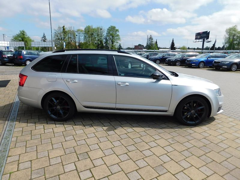 Škoda Octavia (2016) 2.0 TDi RS DSG CHALLENGE - fotka 5 z 47
