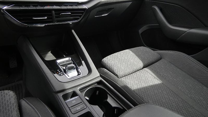 Škoda Octavia Combi 2,0 TDI Style 4x4 DSG 11 - fotka 6 z 25