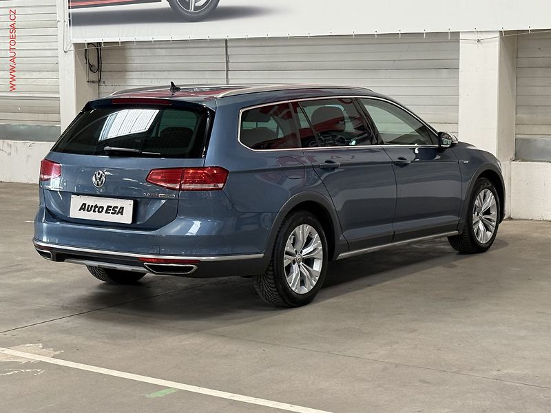 Volkswagen Passat (2016) 2.0TDi 4x4, ČR, Alltrack - fotka 4 z 26