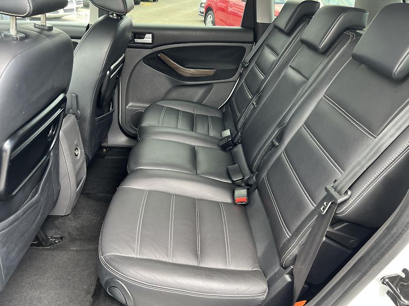 Ford C-MAX GHIA 2.0TDCi AUTOMAT TEMPOMAT - fotka 24 z 41