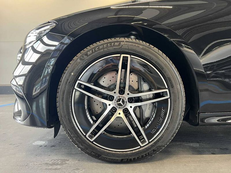 Mercedes-Benz Třídy E (2026) 300 de 4MATIC - fotka 4 z 6
