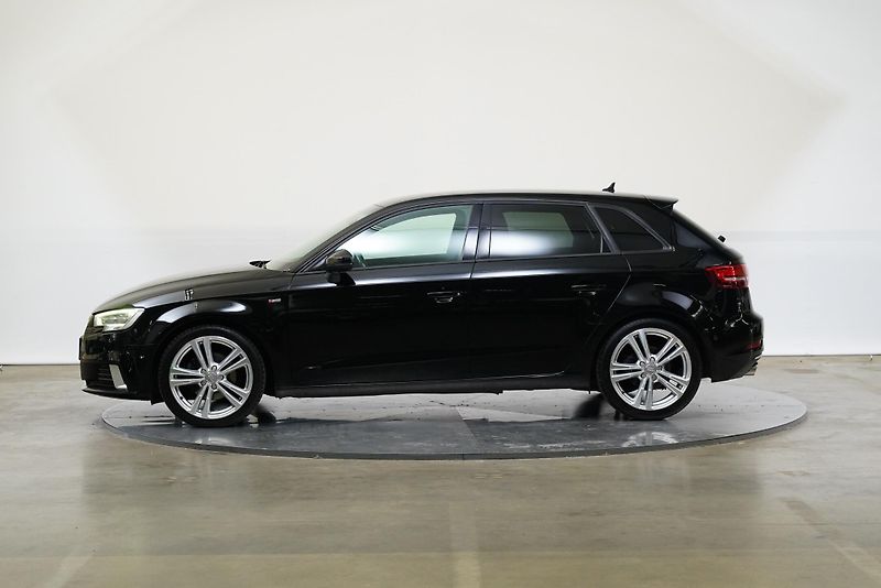 Audi A3 - fotka 3 z 29