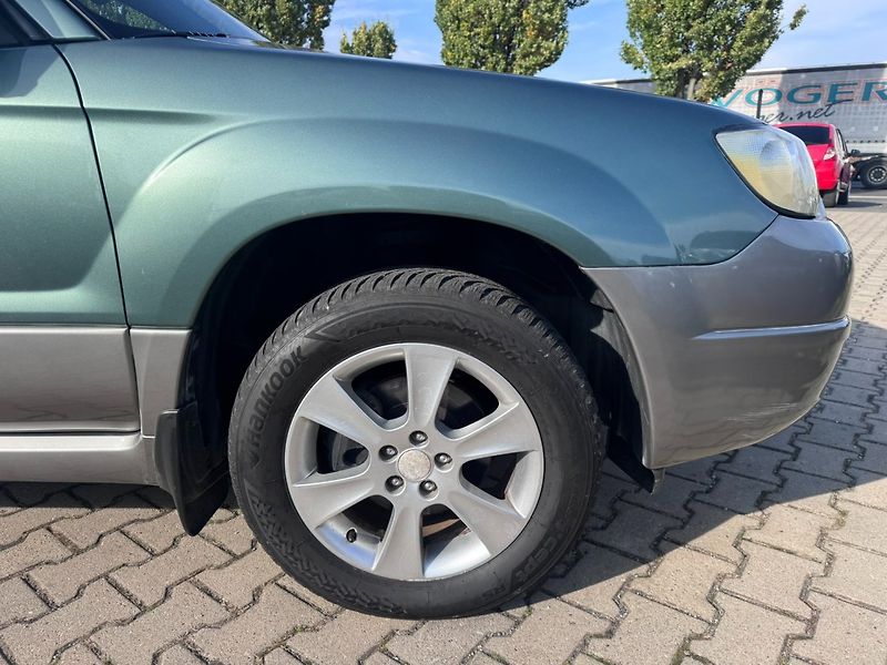 Subaru Forester (2005) 4X4 2,0i 116 KW TAŽNÉ - fotka 13 z 43