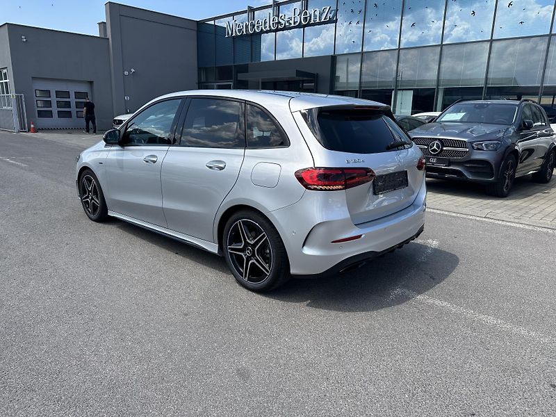 Mercedes-Benz Třídy B (2022) B 180d - fotka 5 z 38