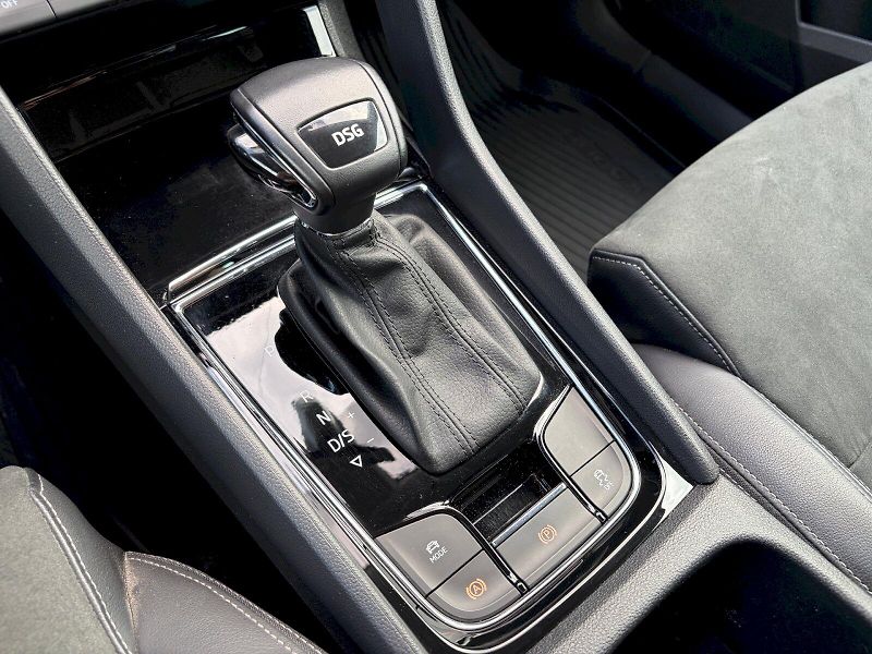 Škoda Karoq (2020) DSG 1.5 TSI / 110 kW / STYLE - fotka 19 z 35