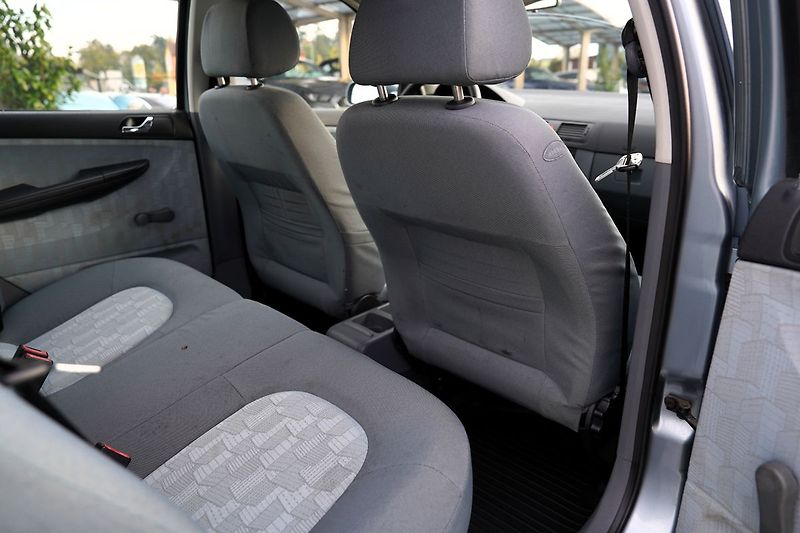 Škoda Fabia 1.9 TDI,100 PS/klima/alarm - fotka 26 z 34
