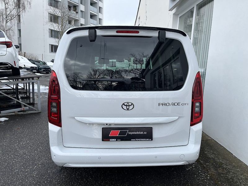 Toyota ProAce City Verso 1.5L D Family - fotka 6 z 32