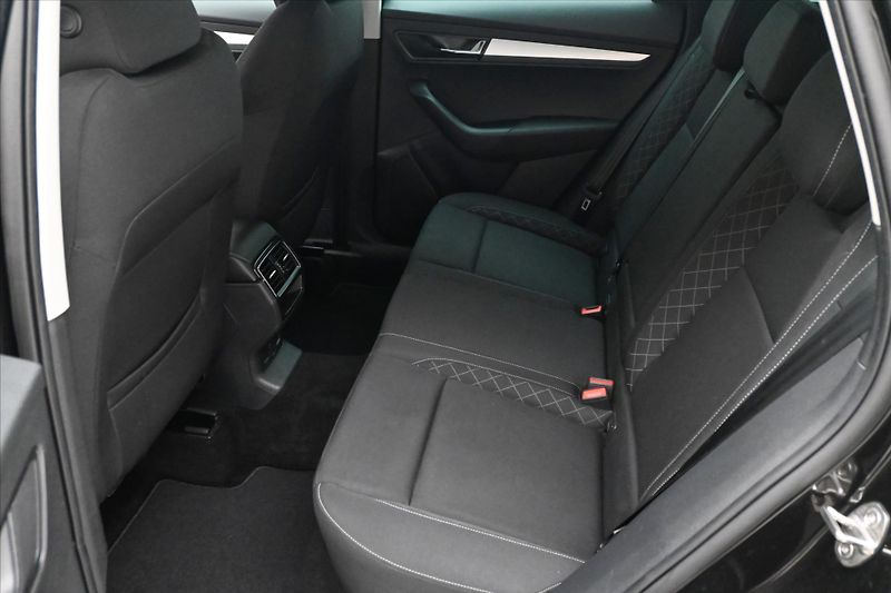 Škoda Karoq 1,5 TSI 110kW DSG Business Zár - fotka 14 z 31